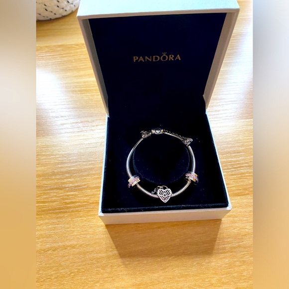 Pandora heart lock and key bracelet with charms - Picture 2 of 3
